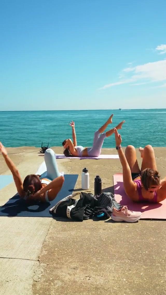 A lakefront mat class along the Chicago shoreline
